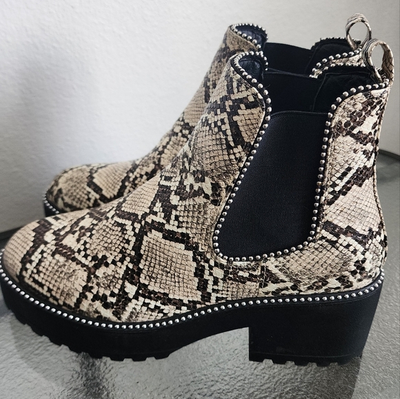 Tinstree Chelsea Women's Ankle Boots Snakeskin Print Combat Chunky Heel Sz 9.5 - Picture 11 of 14